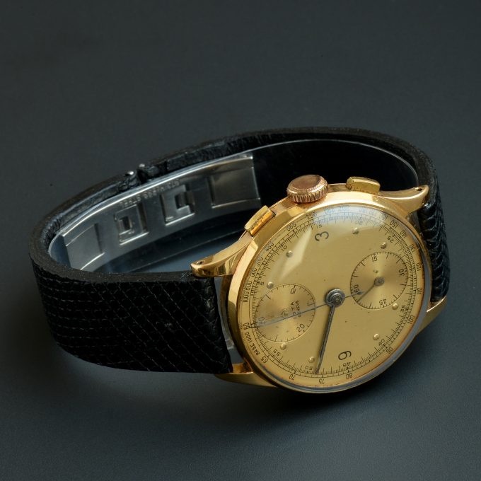 vintage Gold Chronograph Iota